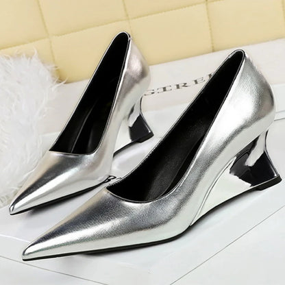 Spring Fashion Pointed Toe Pumps Woman Metal Decoration Wedges Heels Elegant Ladies Shoes