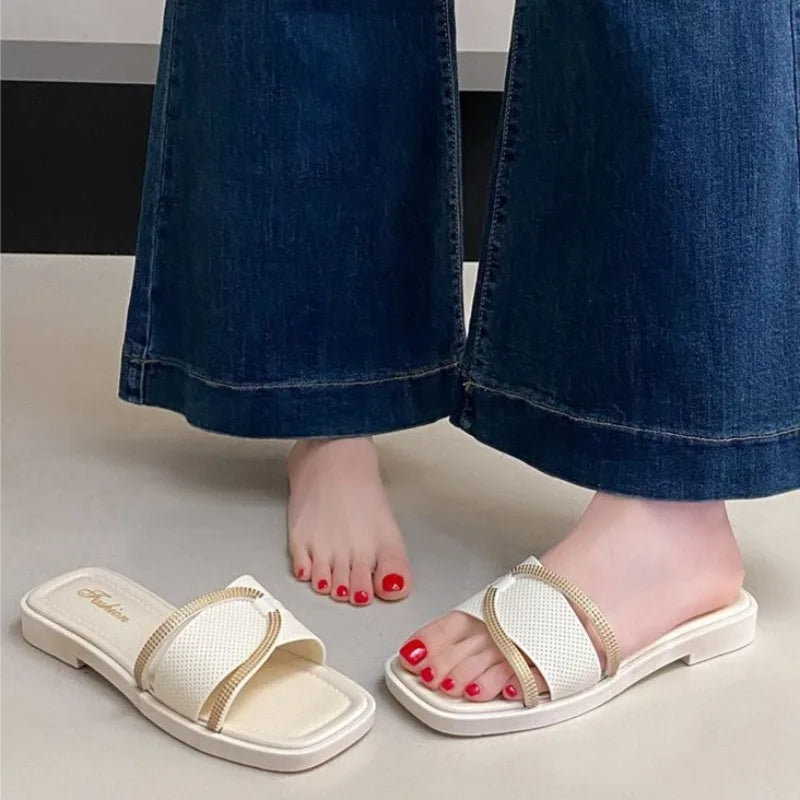 Soft Sole Flat Sandals for Women Outdoor Trendy Strappy Flip Flops Summer Beach Non-Slip Casual Shoes