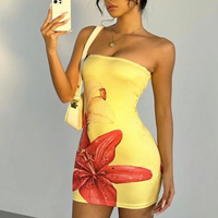Summer Sexy Waist-Cinching Floral Dress Beach Sand Beach Crossbody Strapless Short Skirt Polyester Fabric Street Style