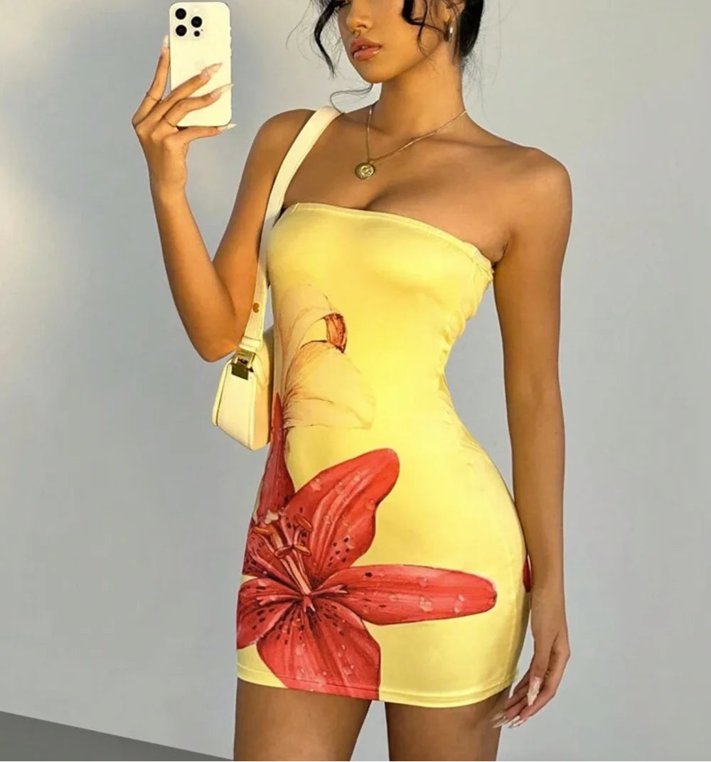 Summer Sexy Waist-Cinching Floral Dress Beach Sand Beach Crossbody Strapless Short Skirt Polyester Fabric Street Style