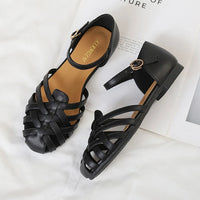 Luxury designer sandals Hollow Low-heeled Closed-toe Sandals for Women for Summer Outdoor Wear Roman Shoes