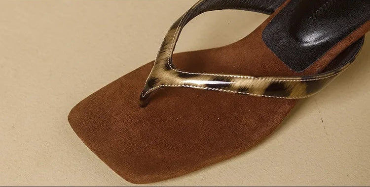 Formal Flip Flops Woman High Heels Cool Slippers Women's Summer New Retro Leopard Print Toe Square Heel Slippers Women Outside