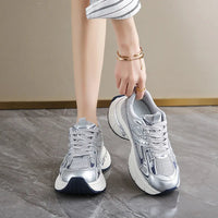 Respirable Thick Bottom Dad Shoes for Women in All Seasons Breathable Fashionable Flat Heel Anti-Odor Casual Footwear