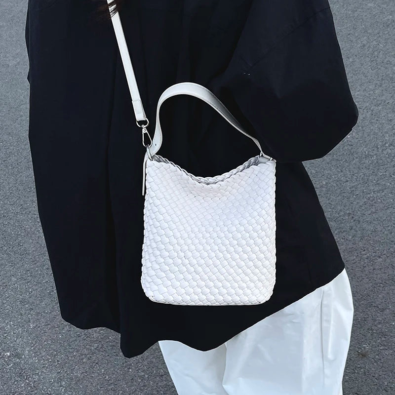 High Quality Design Shoulder Bag, Leisure And Portable Fashionable Women's Handbag, Women's Chain Strap Crossbody Bag