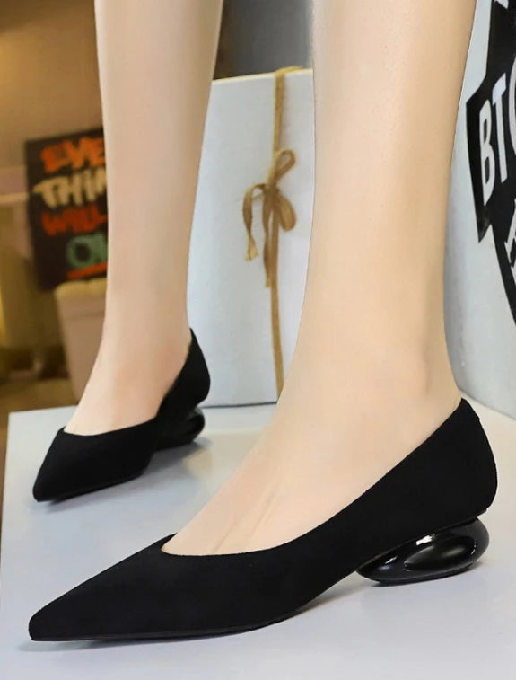 Retro Pointed Toe Suede Low Heel Shoes Shallow Mouth Hollow Heel Pedicure Shoe Daily Versatile Temperament Women's Shoes