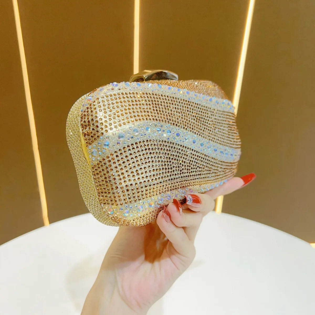 Luxury Rhinestone Clutch Bag for Women Elegant Evening Purse Fashion Crystal-Encrusted Handbag Party Shoulder Bags