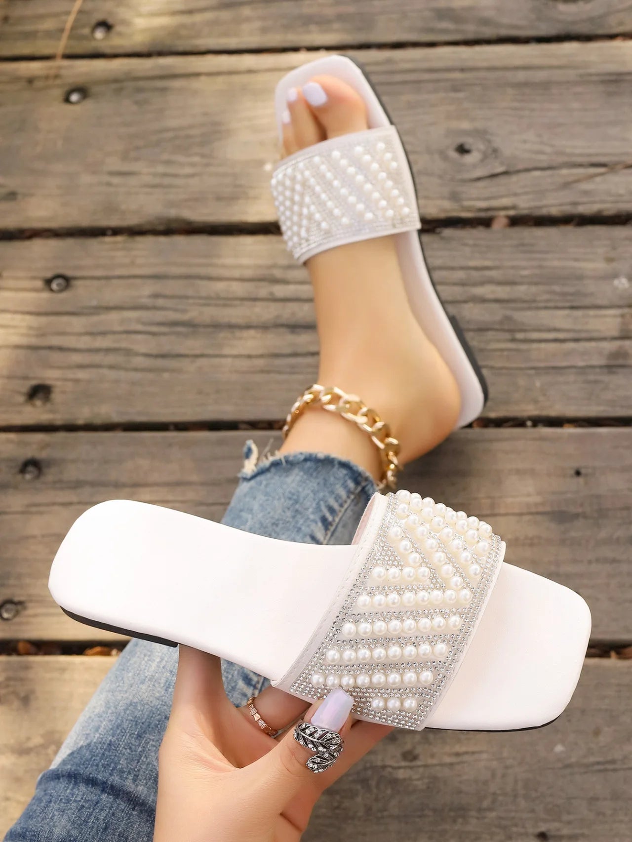 Small Fragrant style flat bottomed plus size slippers for women square headed rhinestone pearl fashionable casual slippers