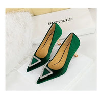 Designer Women Heels Prom Pumps Lady Velvet Pointed Toe 7cm Thin High Heels Pearl Crystal Buckle Shoes