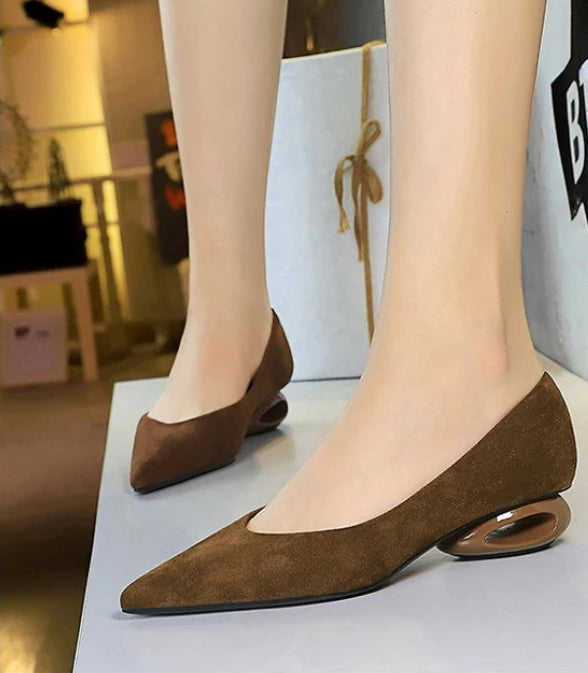 Retro Pointed Toe Suede Low Heel Shoes Shallow Mouth Hollow Heel Pedicure Shoe Daily Versatile Temperament Women's Shoes