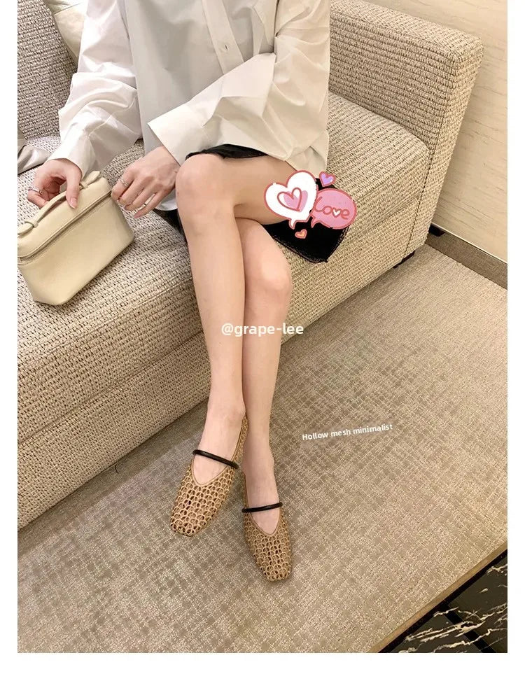 Round Toe Mary Jane Shoes Leather Grape Pattern Retro Style Hollow Weave Upper Low Heel Slip-On Retro Flats