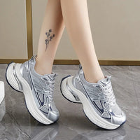 Respirable Thick Bottom Dad Shoes for Women in All Seasons Breathable Fashionable Flat Heel Anti-Odor Casual Footwear