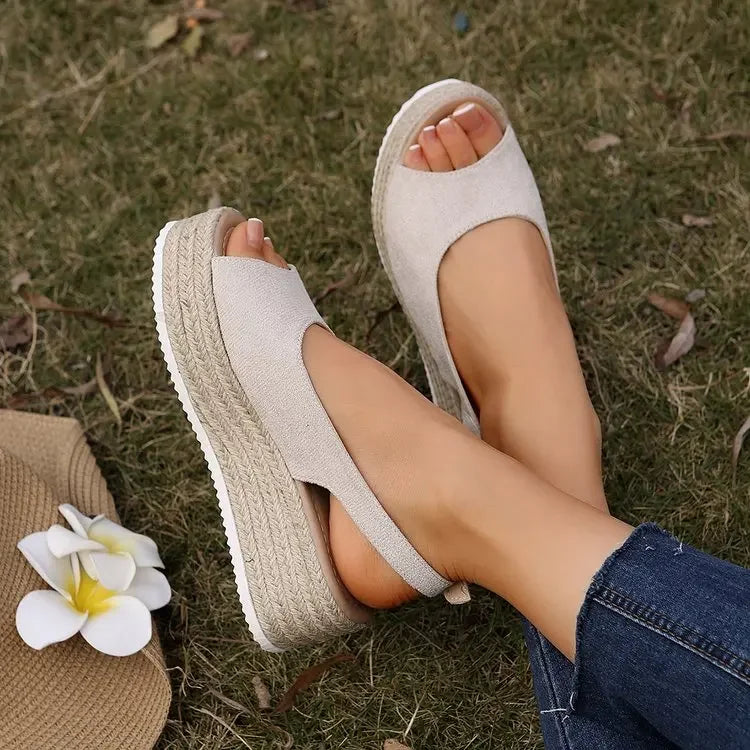 Women's Platform Sandals Summer New Large Size Fish Mouth Slope Heel Stones Pattern Shoes Thick Bottom Clog Casual Slip-On