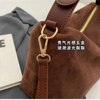 Retro Bag for Women's Textured Frosted Shoulder Bag with Large Capacity Crossbody Commuting Tote Bag