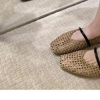 Round Toe Mary Jane Shoes Leather Grape Pattern Retro Style Hollow Weave Upper Low Heel Slip-On Retro Flats