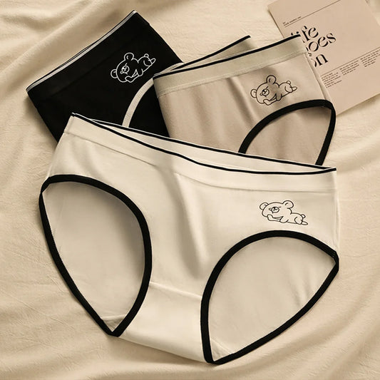Cartoon Bear Printed Women's Briefs Cotton Panty Cute Medium Waist Underwear Student Under pant Cute Teenage Girls Triangle Pant
