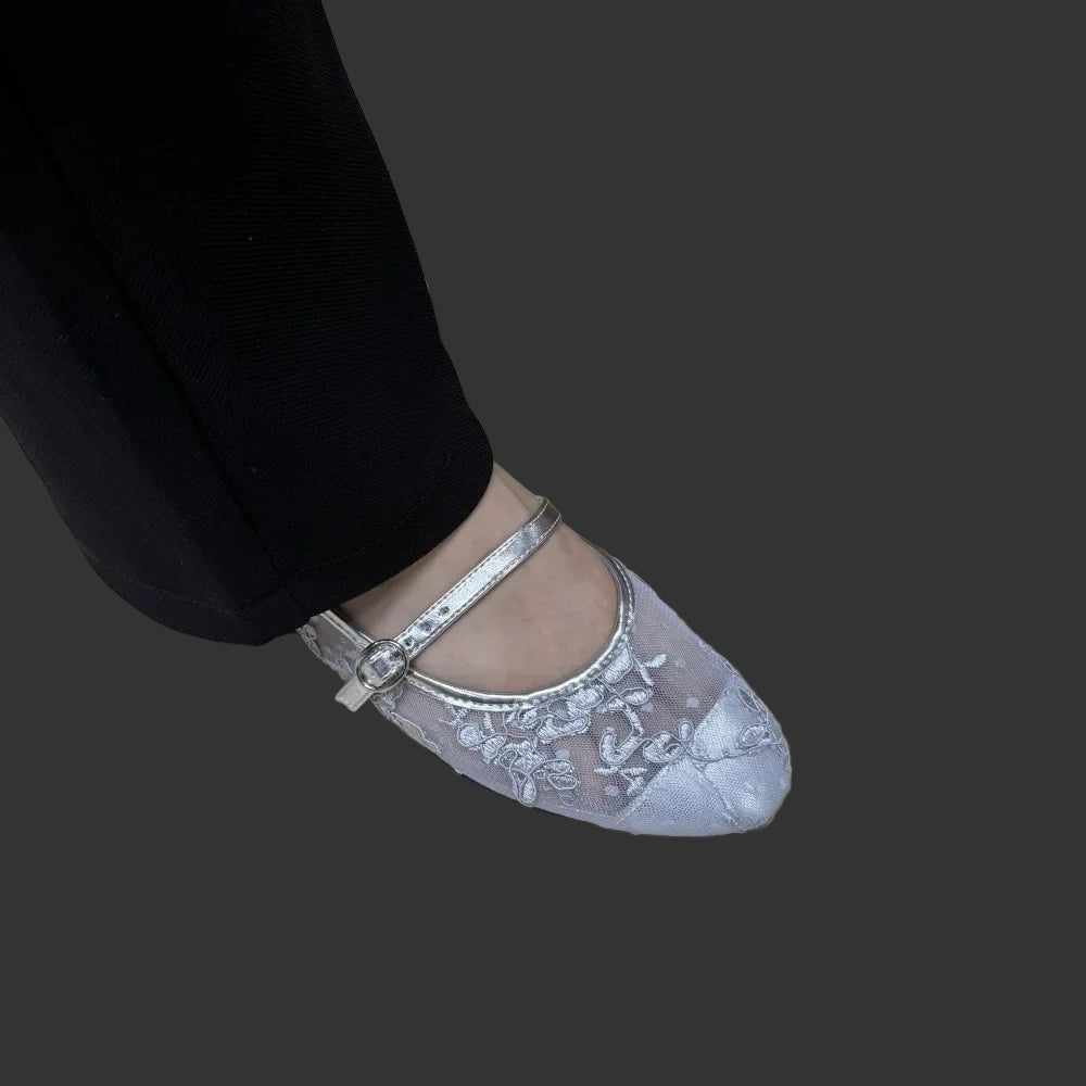 Ultra Soft Lace Breathable Flat Bottom Women's Shoes Quality Women's Casual Shoes Low Heel Floral Pattern