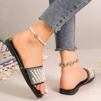 Small Fragrant style flat bottomed plus size slippers for women square headed rhinestone pearl fashionable casual slippers