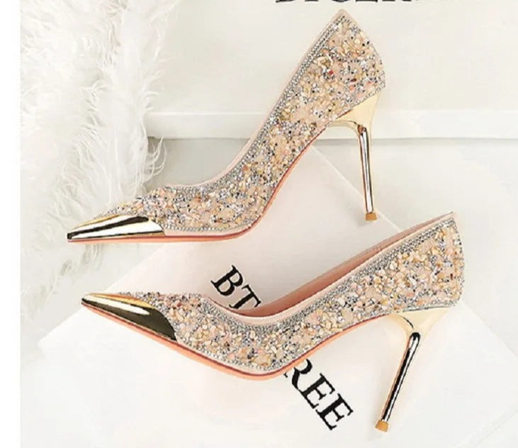 Fashion Metal Decoration Pointed Toe Woman Pumps Thin Heels Wedding Party Ladies Shoes