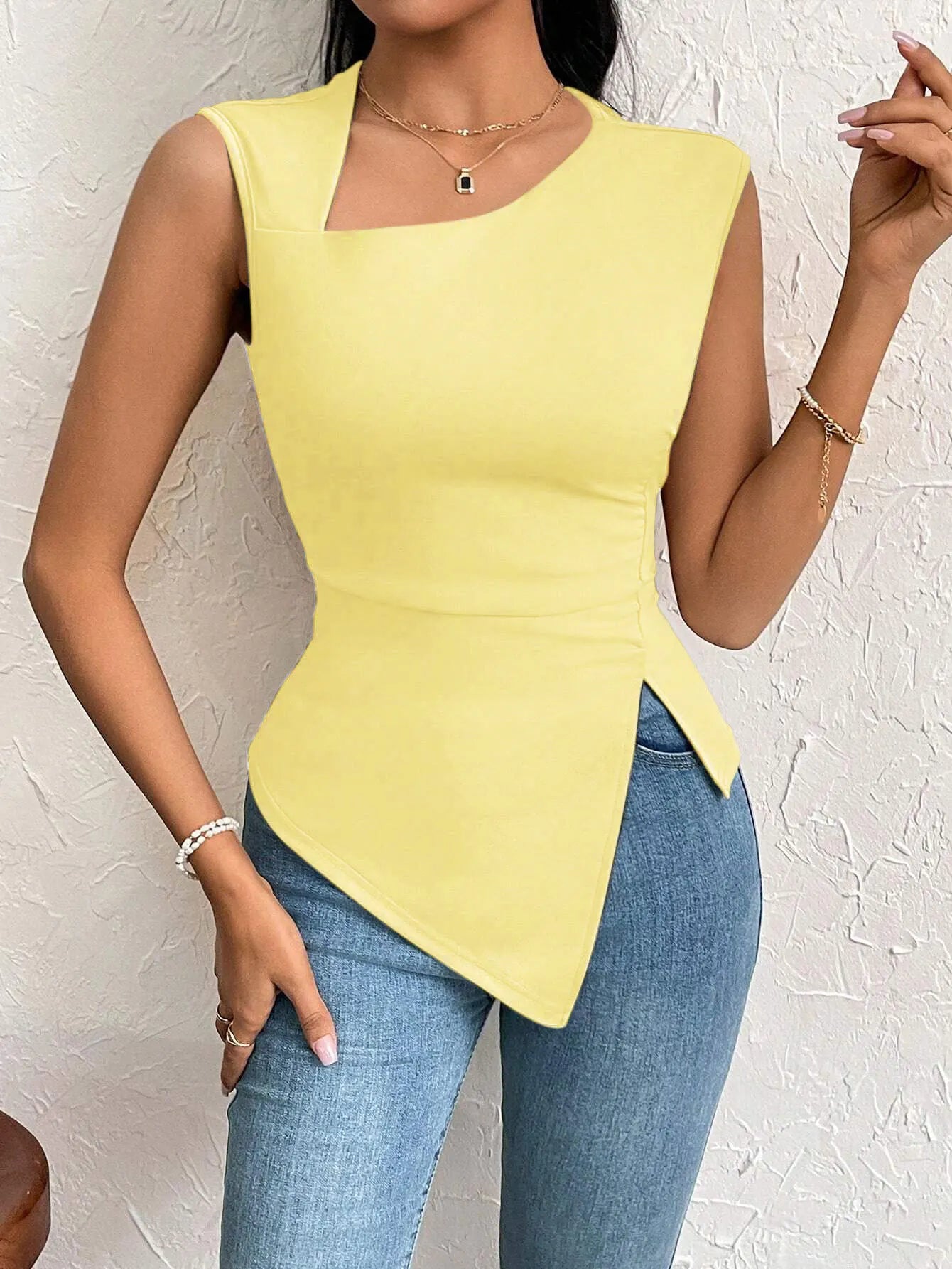 Spring Summer Elegant Stylish Daily Dating Casual Women's Sleeveless Tops Side Ruched Asymmetric Hem One-Shoulder Cut out
