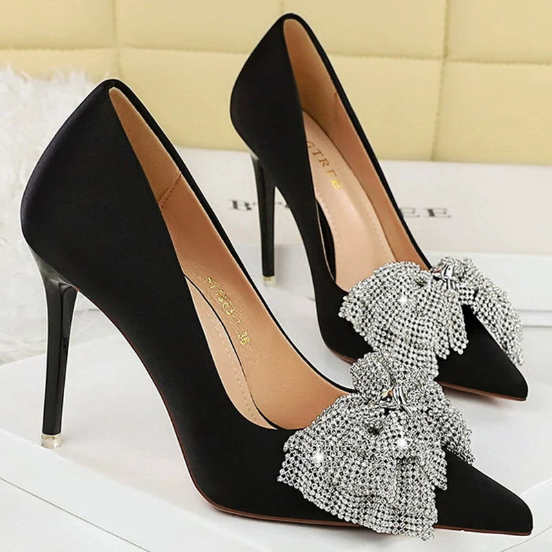 Luxury Women Pumps Rhinestone Butterfly High Heels 10.5 CM Stilettos Silks Satins Women Heels Fashion wedding shoes Plus size 43