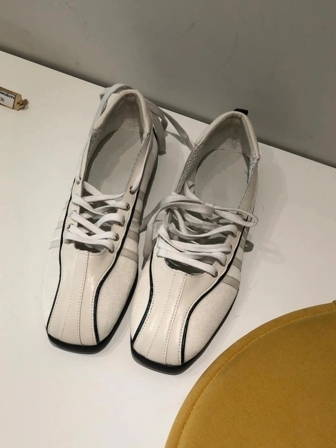 Women's ballet flats Fashion Korean ballet style lace-up retro casual shoes Comfortable lightweight ballet sneakers