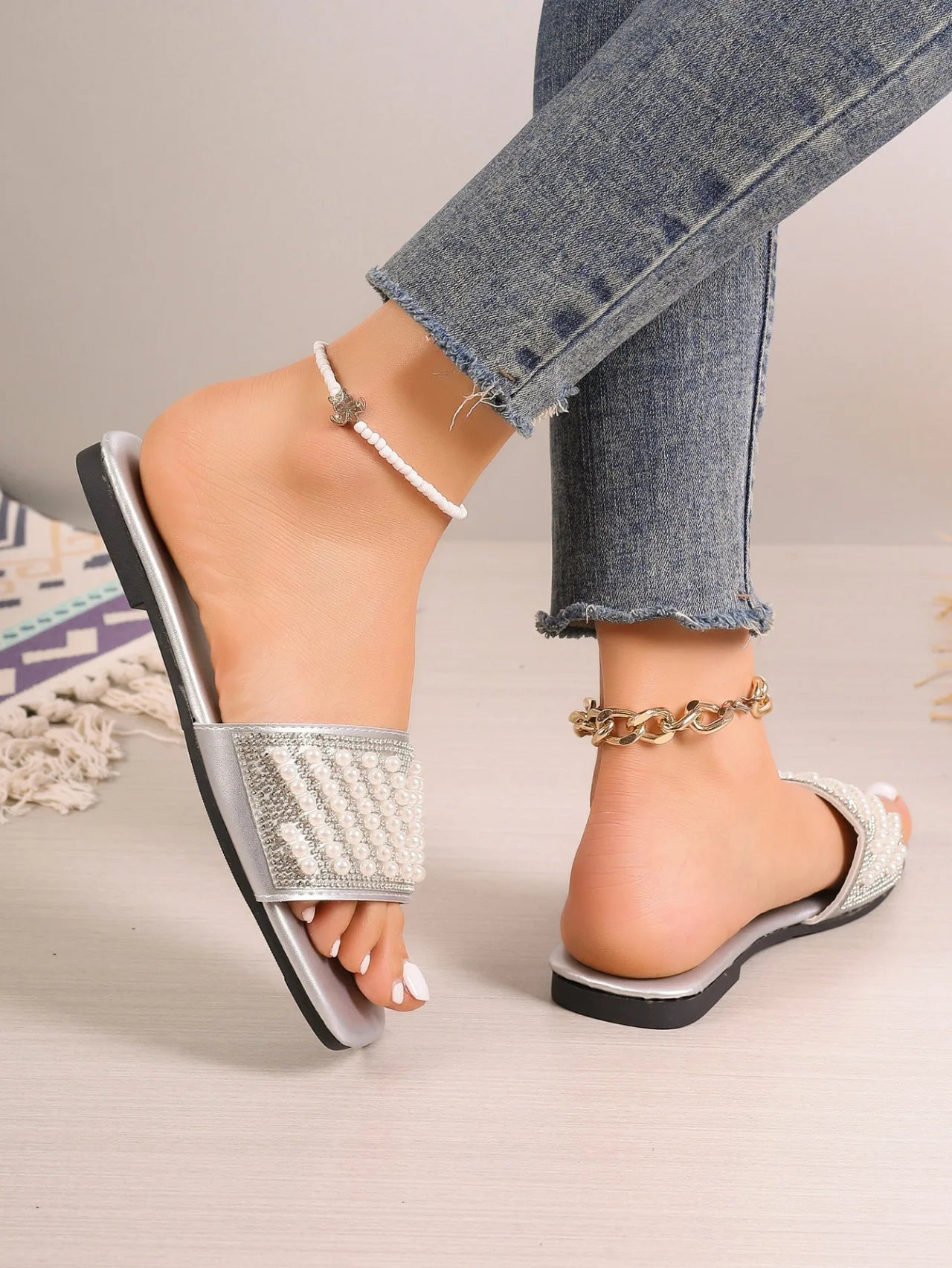 Small Fragrant style flat bottomed plus size slippers for women square headed rhinestone pearl fashionable casual slippers