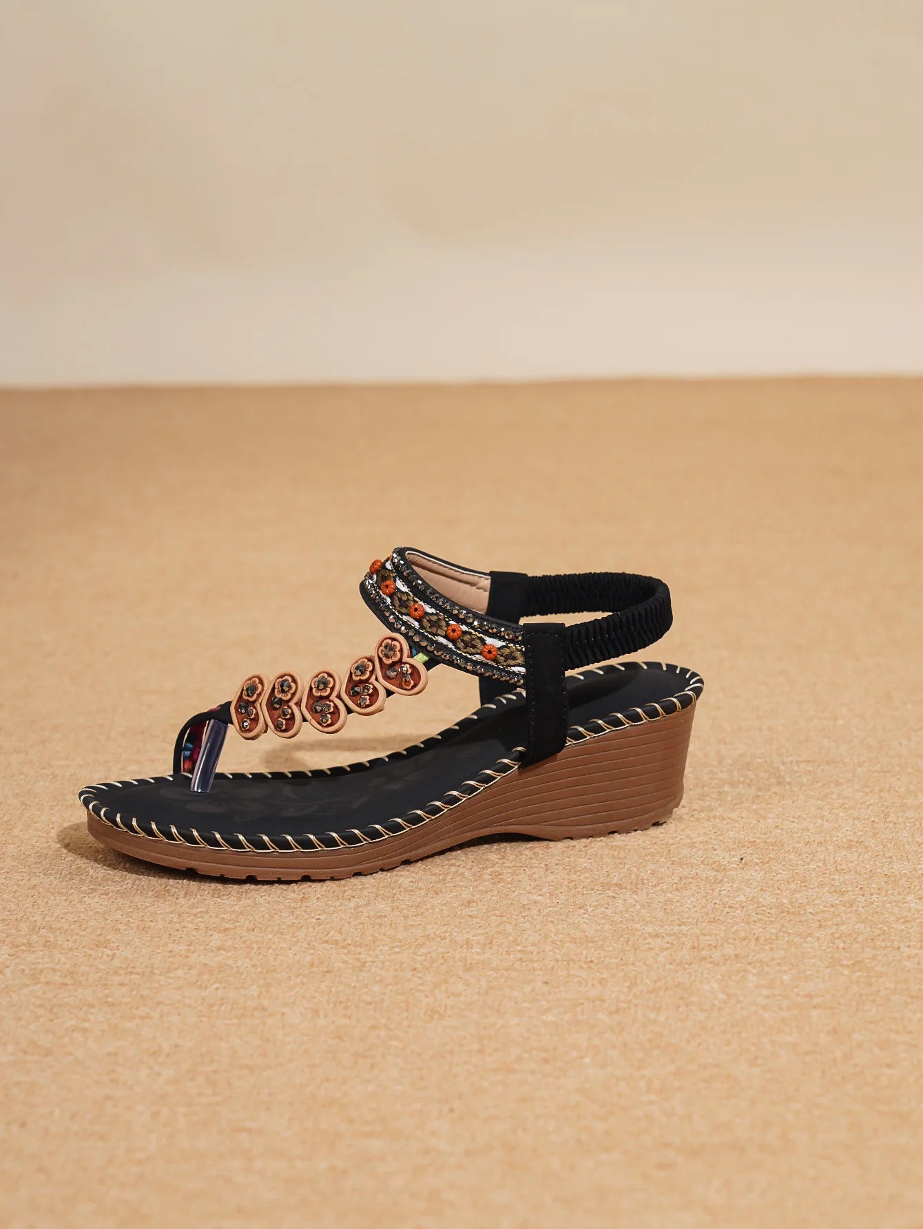 Bohemian Style Women's Sandals Summer Fashion Beach Slope Heel Slippers Beaded Diamond Slip-On round Toe PU Lined Mid Heel