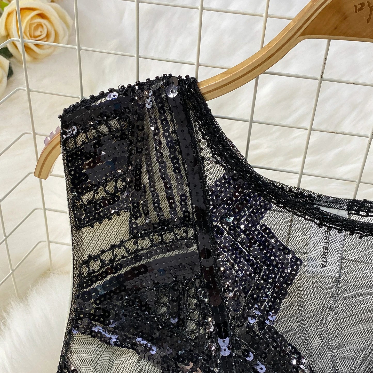 Sexy Sleeveless V-neck mesh sequin Bodycon Dress Chic Women Slim Women Slip Dress