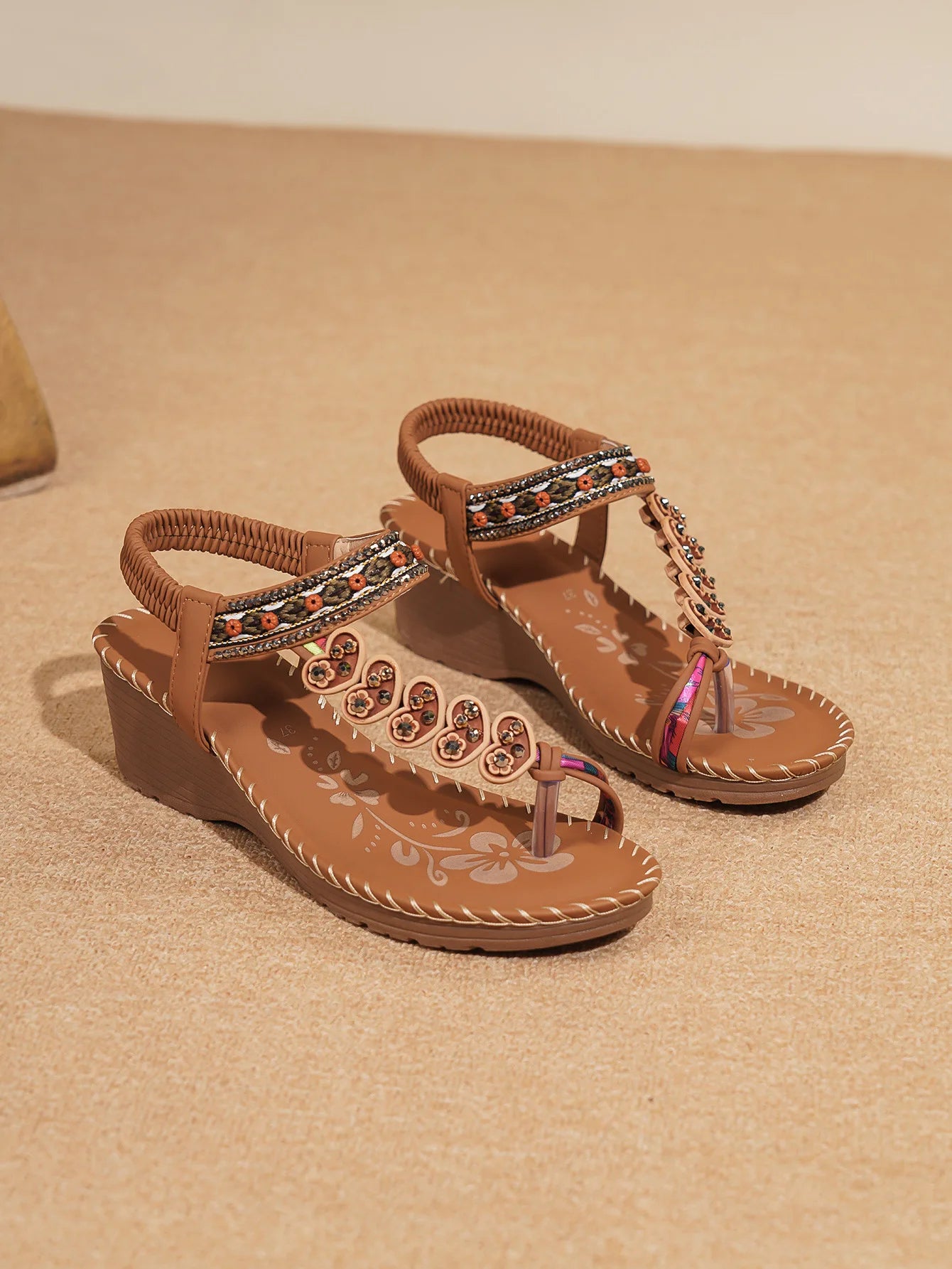 Bohemian Style Women's Sandals Summer Fashion Beach Slope Heel Slippers Beaded Diamond Slip-On round Toe PU Lined Mid Heel