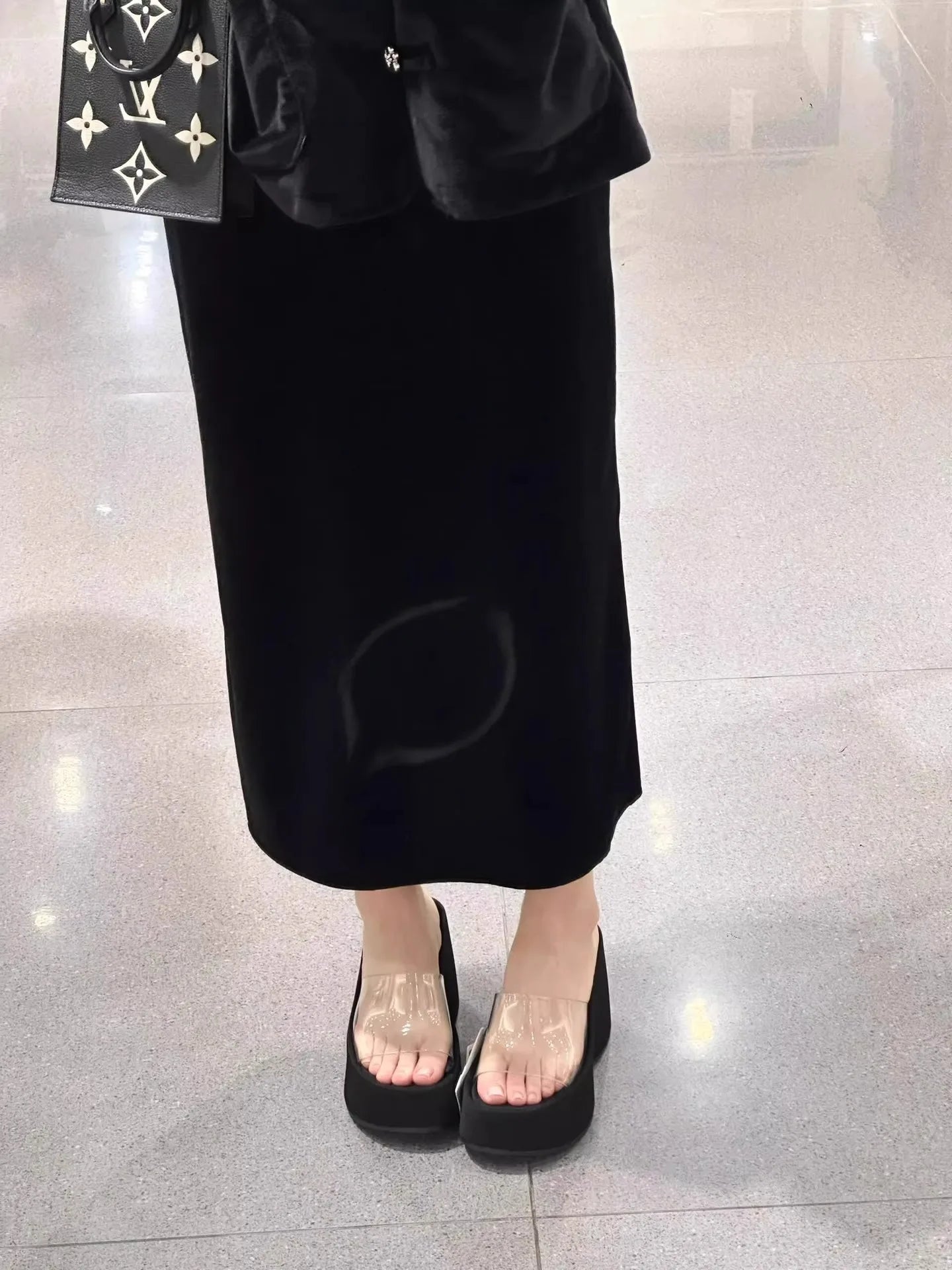 Thick Heel Platform Sandals Women's Summer Casual round Head PVC Material Beach Slippers Transparent Strap Casual Slip-On Shoes