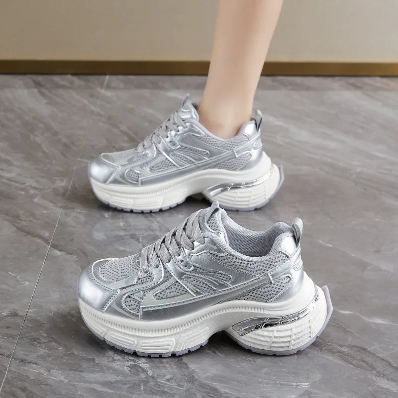 Respirable Thick Bottom Dad Shoes for Women in All Seasons Breathable Fashionable Flat Heel Anti-Odor Casual Footwear