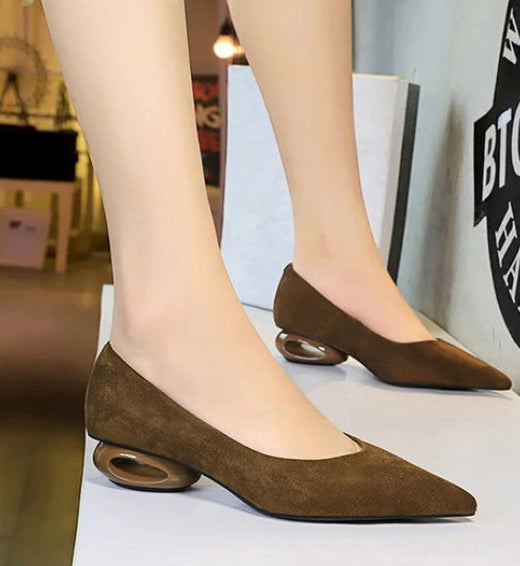 Retro Pointed Toe Suede Low Heel Shoes Shallow Mouth Hollow Heel Pedicure Shoe Daily Versatile Temperament Women's Shoes