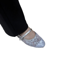 Ultra Soft Lace Breathable Flat Bottom Women's Shoes Quality Women's Casual Shoes Low Heel Floral Pattern