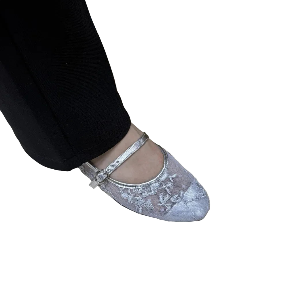 Ultra Soft Lace Breathable Flat Bottom Women's Shoes Quality Women's Casual Shoes Low Heel Floral Pattern