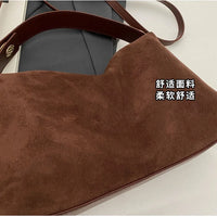 Retro Bag for Women's Textured Frosted Shoulder Bag with Large Capacity Crossbody Commuting Tote Bag