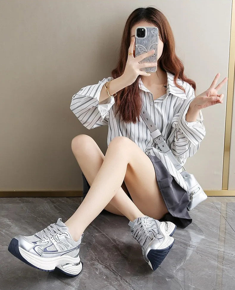 Respirable Thick Bottom Dad Shoes for Women in All Seasons Breathable Fashionable Flat Heel Anti-Odor Casual Footwear