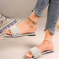 Small Fragrant style flat bottomed plus size slippers for women square headed rhinestone pearl fashionable casual slippers