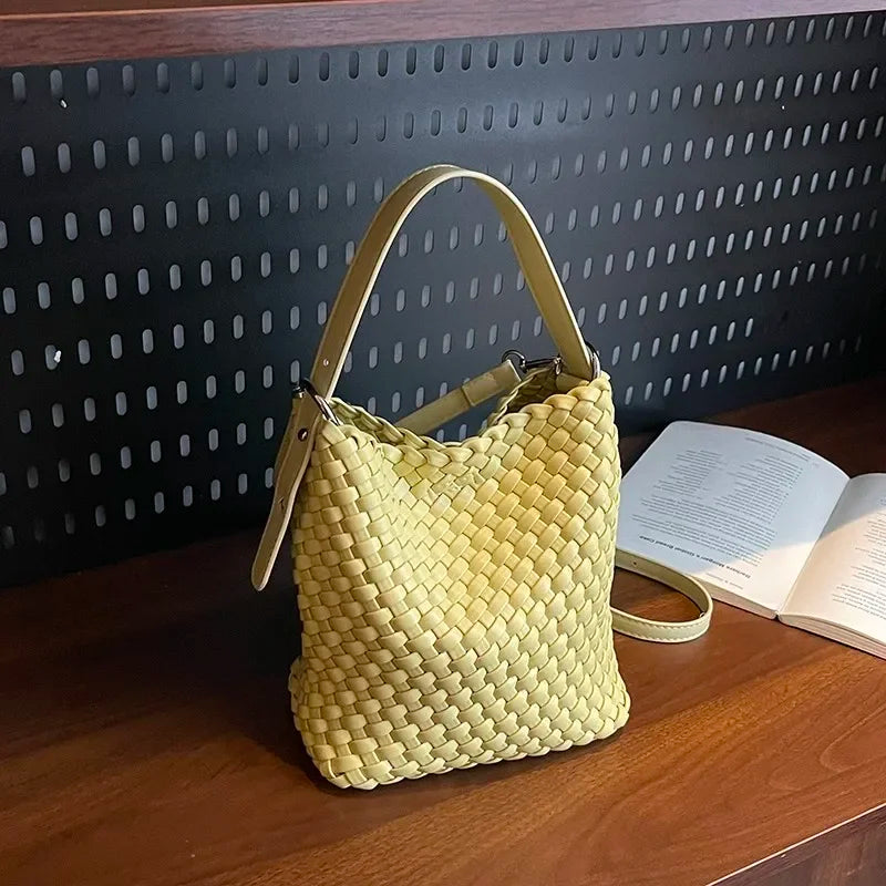 High Quality Design Shoulder Bag, Leisure And Portable Fashionable Women's Handbag, Women's Chain Strap Crossbody Bag