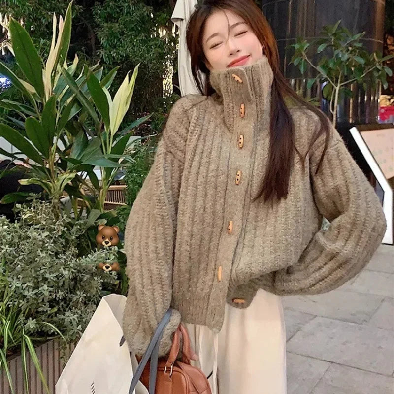 Vintage Soft And Supple Design Sensibility Horn Button polo/turtle Neck Women's Winter Idle Style Loose-Fit Thickened Knitted Ca