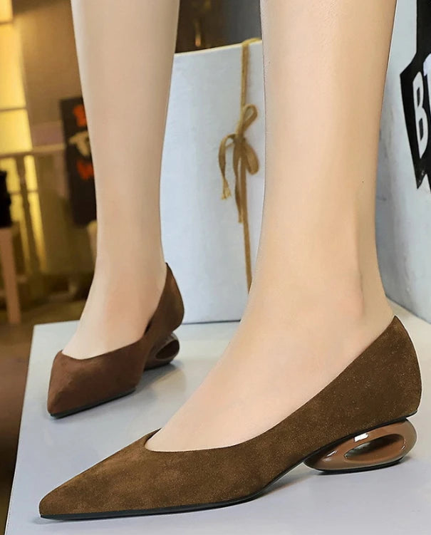 Retro Pointed Toe Suede Low Heel Shoes Shallow Mouth Hollow Heel Pedicure Shoe Daily Versatile Temperament Women's Shoes