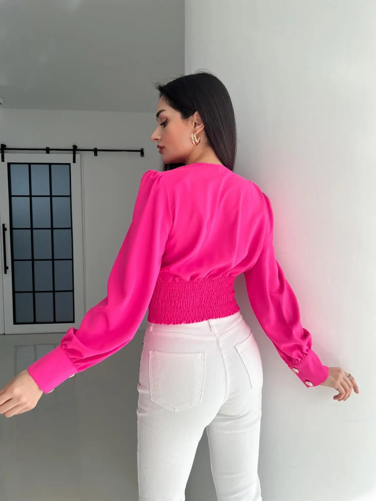 Women's Sexy V-neck Long Sleeved Short Waist Wrapped Bubble Sleeve Solid Shirt