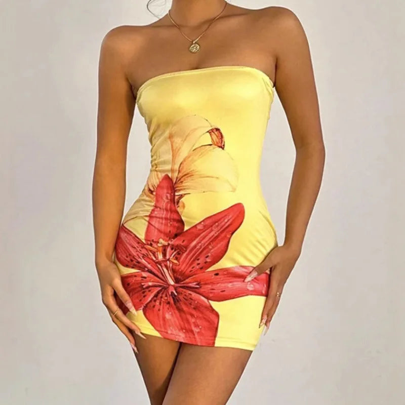 Summer Sexy Waist-Cinching Floral Dress Beach Sand Beach Crossbody Strapless Short Skirt Polyester Fabric Street Style