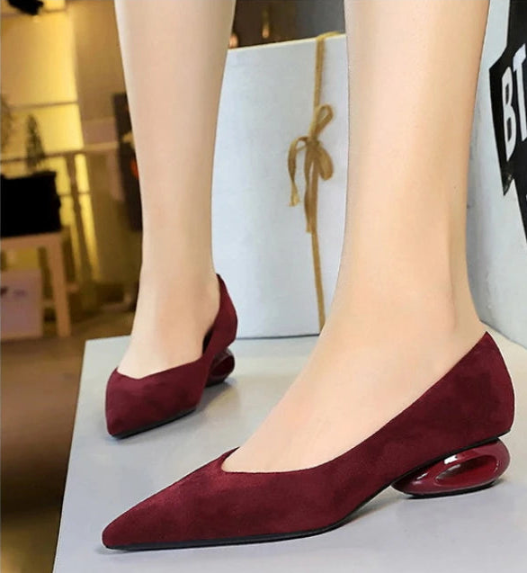 Retro Pointed Toe Suede Low Heel Shoes Shallow Mouth Hollow Heel Pedicure Shoe Daily Versatile Temperament Women's Shoes