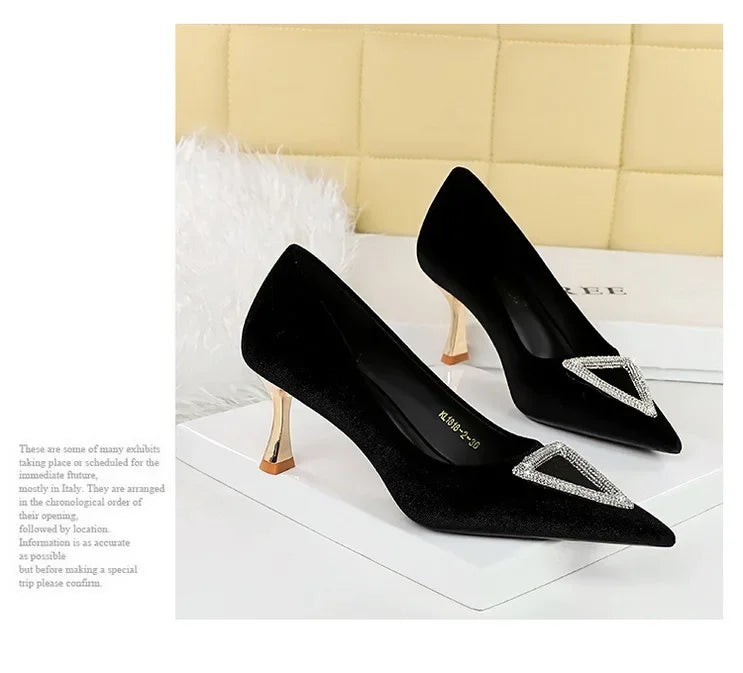 Designer Women Heels Prom Pumps Lady Velvet Pointed Toe 7cm Thin High Heels Pearl Crystal Buckle Shoes