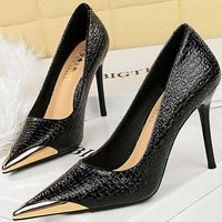 Western Style Retro 9.5cm High Heels Party Pumps Serpentine Patent Leather Shallow Metal Pointed Toe Lady Shoes Black