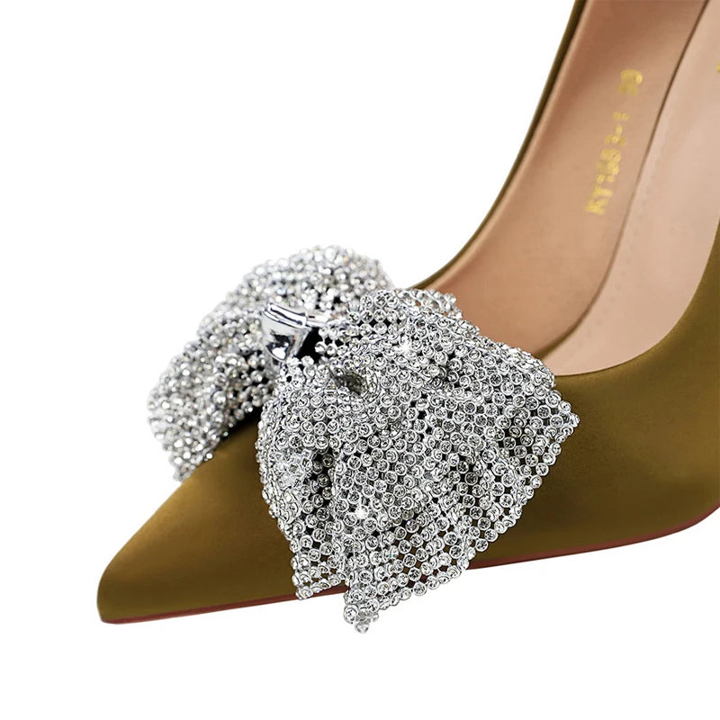 Luxury Women Pumps Rhinestone Butterfly High Heels 10.5 CM Stilettos Silks Satins Women Heels Fashion wedding shoes Plus size 43