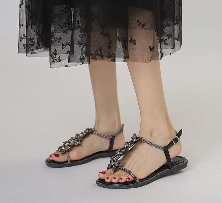 Single-strap rhinestone bow flat sandals, new summer fashion, simple and stylish, suitable for outdoor wear, Roman beach shoes
