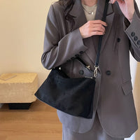 Retro Bag for Women's Textured Frosted Shoulder Bag with Large Capacity Crossbody Commuting Tote Bag