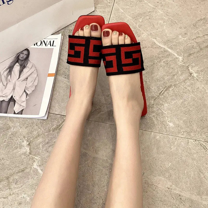 Women Flat Heels Slipper Summer Outdoor Non-slip Semi Formal Ladies Slides  Fashion Women Sandals Natalia Home Fashion    Natalia Home Fashion