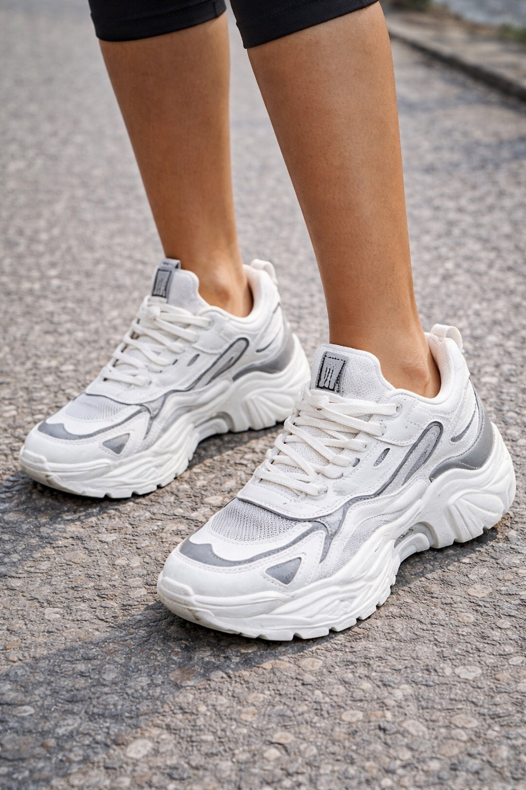 Casual Sporty Women's Shoes Fashion Versatile Thick Sole Increased Height Lightweight Breathable White Shoes